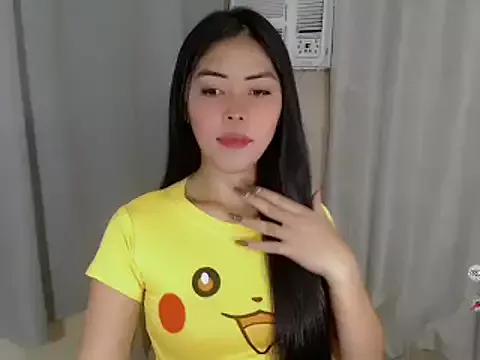 NaughtyBelle from StripChat is Freechat
