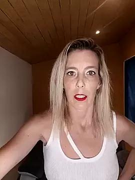 Naughtyeva16 from StripChat is Freechat