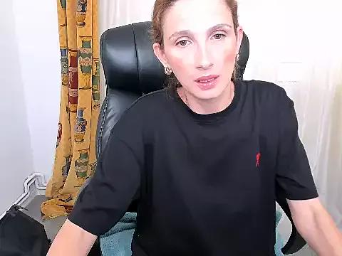 NaughtyWifey1 from StripChat is Freechat