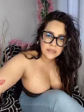 Entertain your itch for girls livestreamers with our collection of stunning models, skilled in the art of temptation and delight.