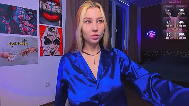 Entertain your itch for girls livestreamers with our collection of stunning models, skilled in the art of temptation and delight.