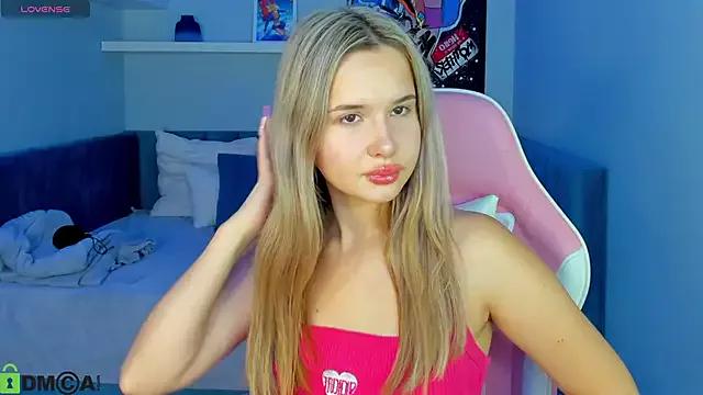 Entertain your itch for girls livestreamers with our collection of stunning models, skilled in the art of temptation and delight.