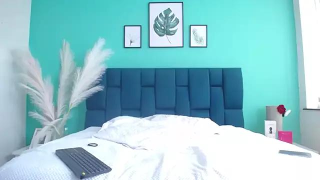 NicollColeman from StripChat is Freechat