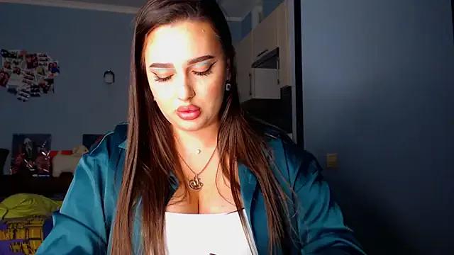 NikiWhite from StripChat is Freechat