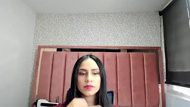 Nikky_Grey_ from StripChat