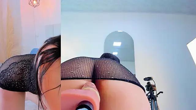 Nina_sweetz12 from StripChat is Freechat