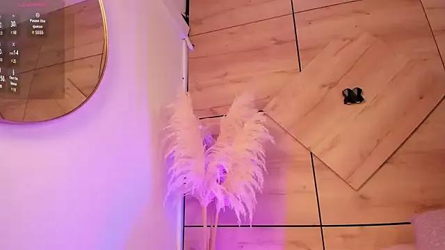 noa_martin from StripChat is Freechat