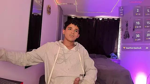 Noah_Smith04 from StripChat is Freechat