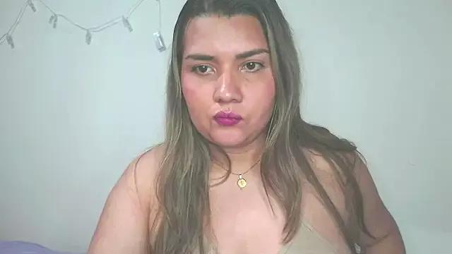 OfcEvaCollins from StripChat is Freechat
