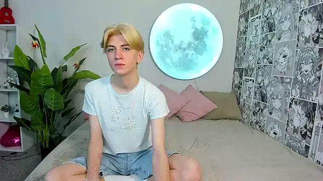 Oliver_Starboy from StripChat is Freechat