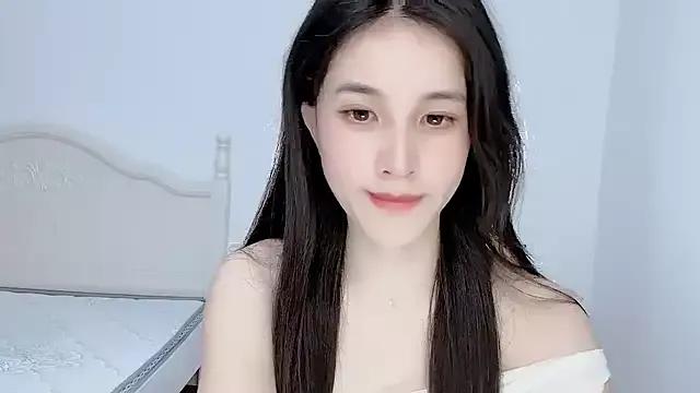 OOOm-oo from StripChat