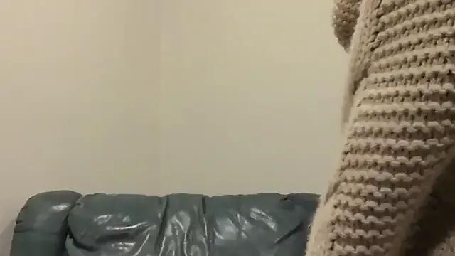 opsmutqueen from StripChat is Freechat