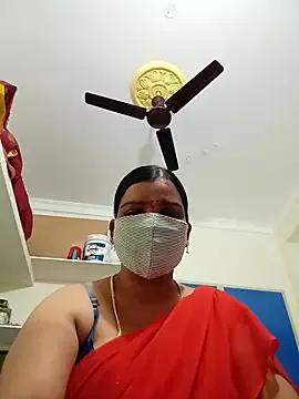 Padhu_baby from StripChat is Freechat