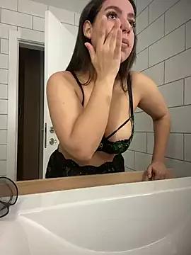 Entertain your itch for girls livestreamers with our collection of stunning models, skilled in the art of temptation and delight.