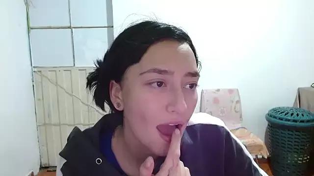 paola_____ from StripChat is Freechat