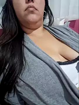 Paolaa_hoot from StripChat is Freechat