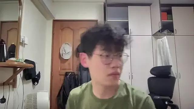 Passionatetwink2 from StripChat is Freechat