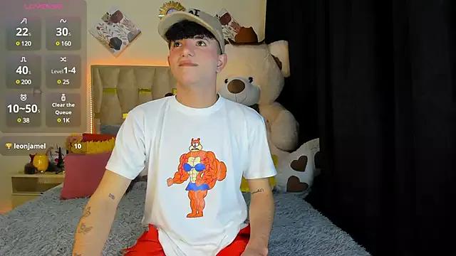 patrick_sanzz from StripChat is Freechat