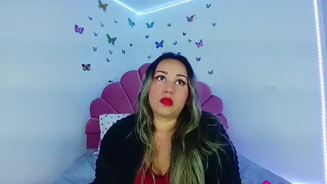 Entertain your itch for girls livestreamers with our collection of stunning models, skilled in the art of temptation and delight.