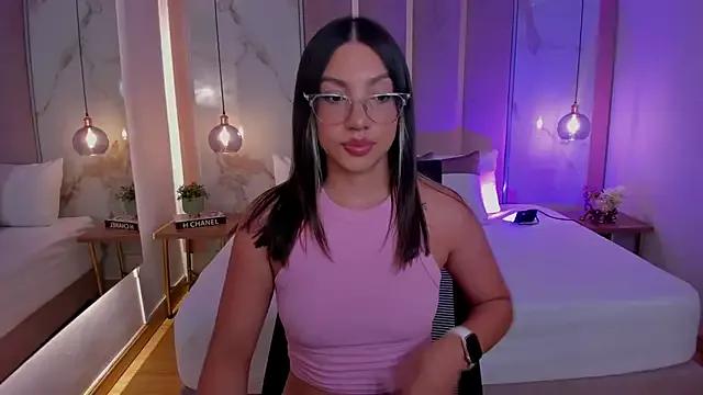 paulina_ferrer from StripChat is Freechat