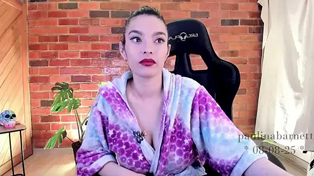 Entertain your itch for girls livestreamers with our collection of stunning models, skilled in the art of temptation and delight.