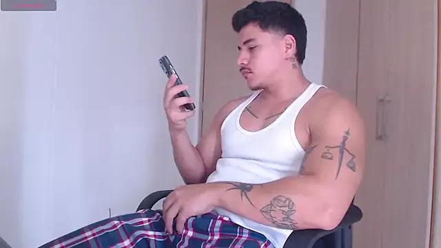 paulo_allen from StripChat is Freechat