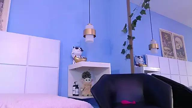 PenelopeBond from StripChat is Freechat