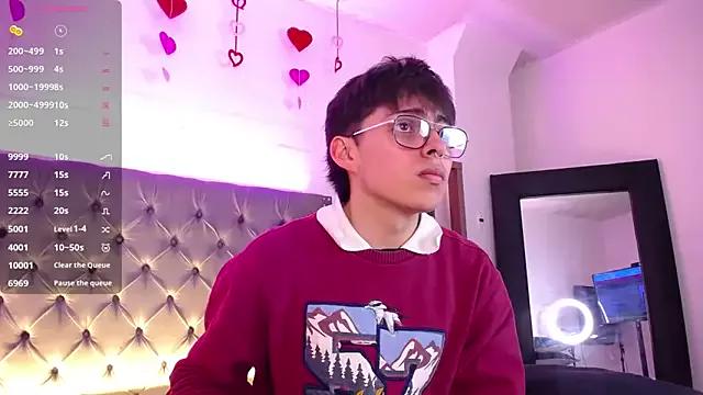 PepperTwink from StripChat is Freechat
