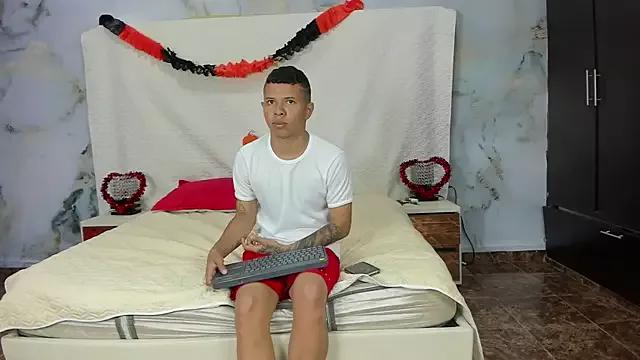 pixellovers_ from StripChat is Freechat