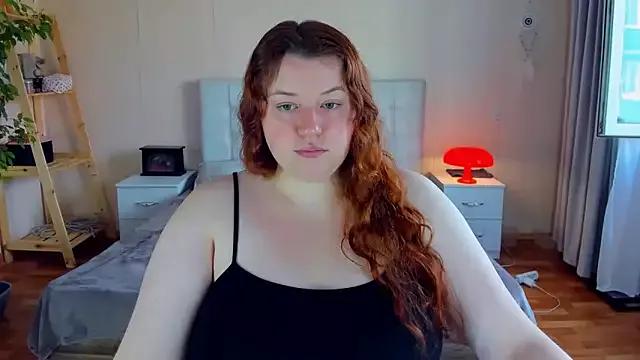 PolinaSalvatore from StripChat is Freechat