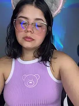 Entertain your itch for girls livestreamers with our collection of stunning models, skilled in the art of temptation and delight.