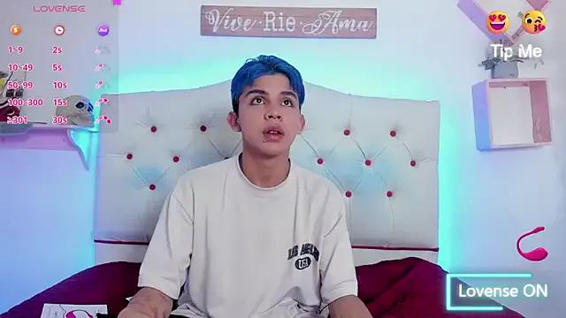 Princeapolo_anki from StripChat is Freechat