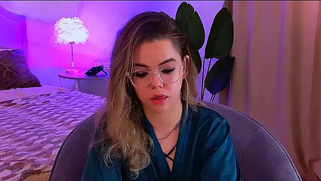 PrincessSlay from StripChat is Freechat
