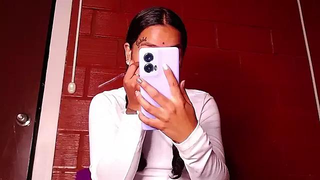 Priyalakshmi_ from StripChat is Freechat