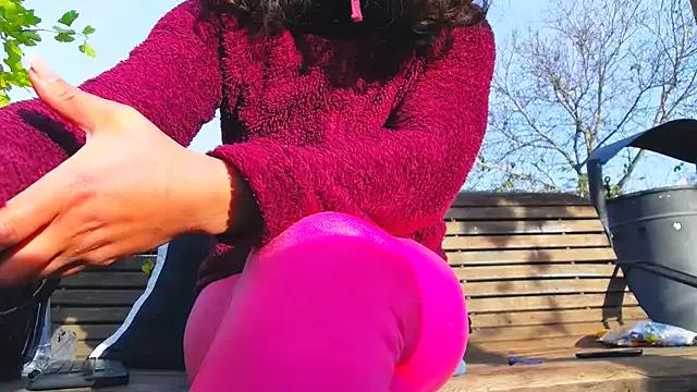 Entertain your itch for girls livestreamers with our collection of stunning models, skilled in the art of temptation and delight.