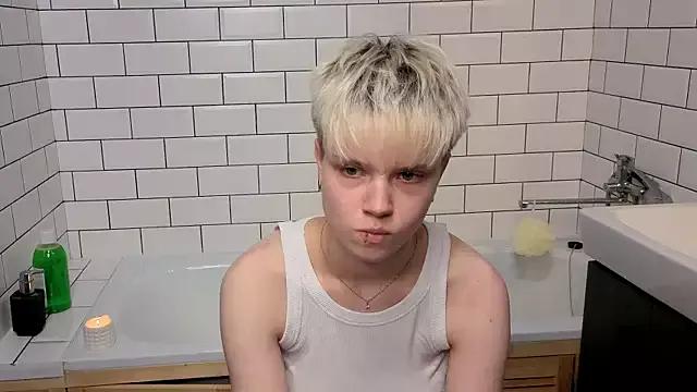 puffimini from StripChat is Freechat