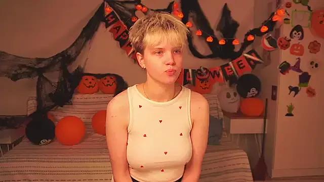 puffimini from StripChat is Freechat