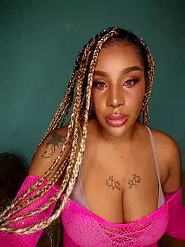 Queen_Amara from StripChat is Freechat