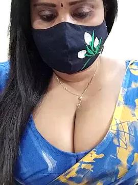 Queenflowerr from StripChat is Freechat