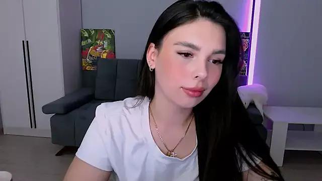 queenofthesense_ from StripChat is Freechat