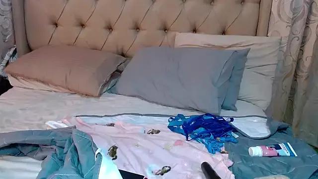 Entertain your itch for girls livestreamers with our collection of stunning models, skilled in the art of temptation and delight.