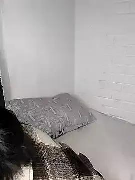 queenveeh from StripChat is Freechat