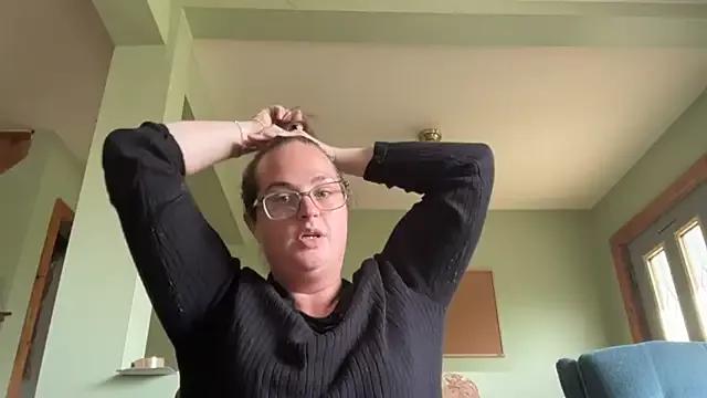 Quinnrose0420 from StripChat is Freechat