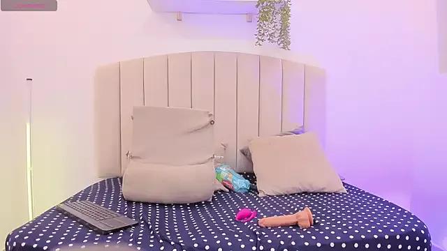 Entertain your itch for girls livestreamers with our collection of stunning models, skilled in the art of temptation and delight.