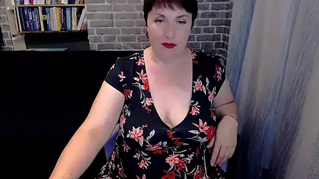 Rainbow_lady from StripChat is Freechat