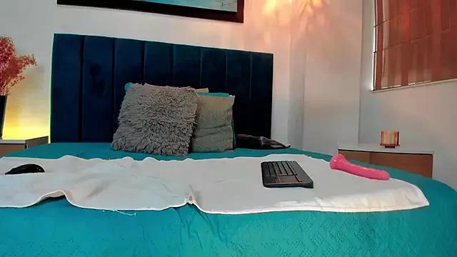 Entertain your itch for girls livestreamers with our collection of stunning models, skilled in the art of temptation and delight.