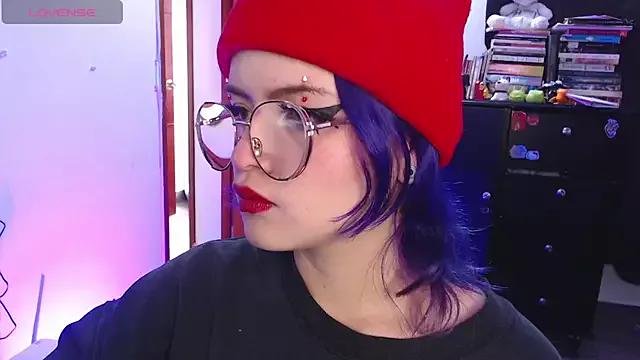 Raventh_ from StripChat is Freechat