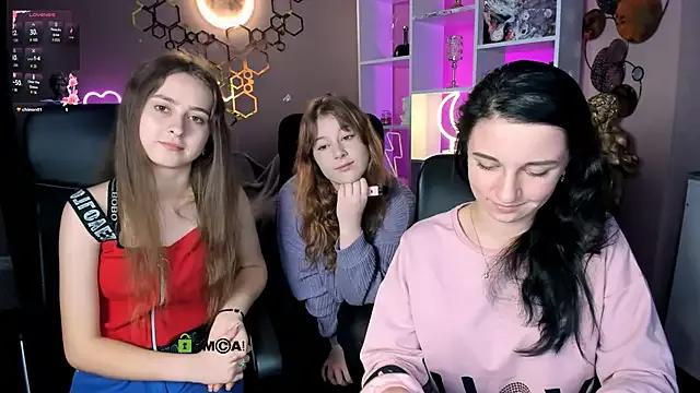 Entertain your itch for girls livestreamers with our collection of stunning models, skilled in the art of temptation and delight.