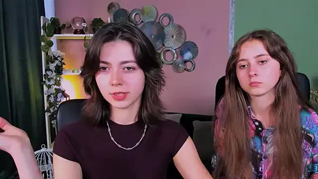 rebecca_smile from StripChat is Freechat