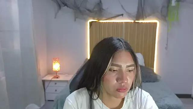 Reichell_Princess from StripChat is Freechat